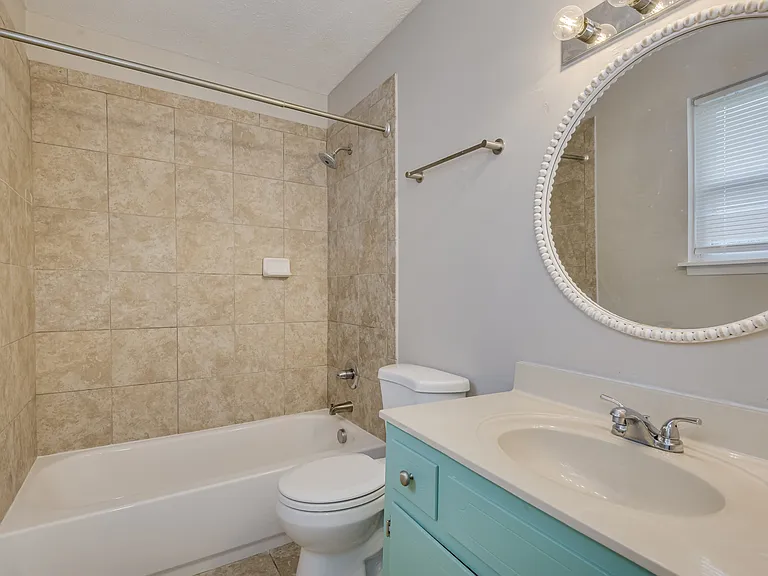 250 Almon Ct — Photo 16