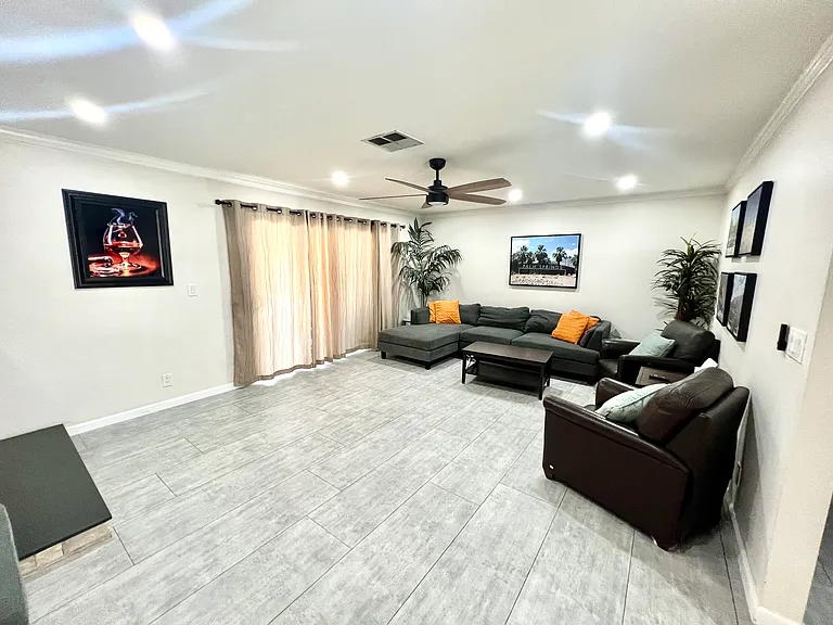 2250 S Bobolink Ln — Photo 16