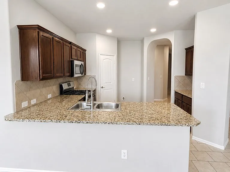 7208 Brooks Ranch Rd — Photo 6