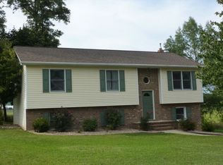 6051 W Donnagail Dr, Penn Laird, VA 22846