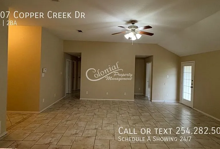1307 Copper Creek Dr — Photo 2
