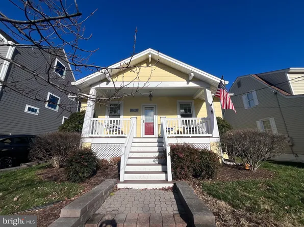 735 20th St S, Arlington, VA 22202