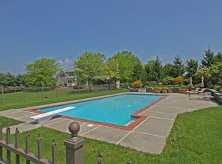 29 Henry Rd, Newton, NJ 07860