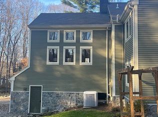 5 Mark Twain Ln, Redding, CT 06896