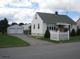 212 S Mulberry St, Martinsburg, PA