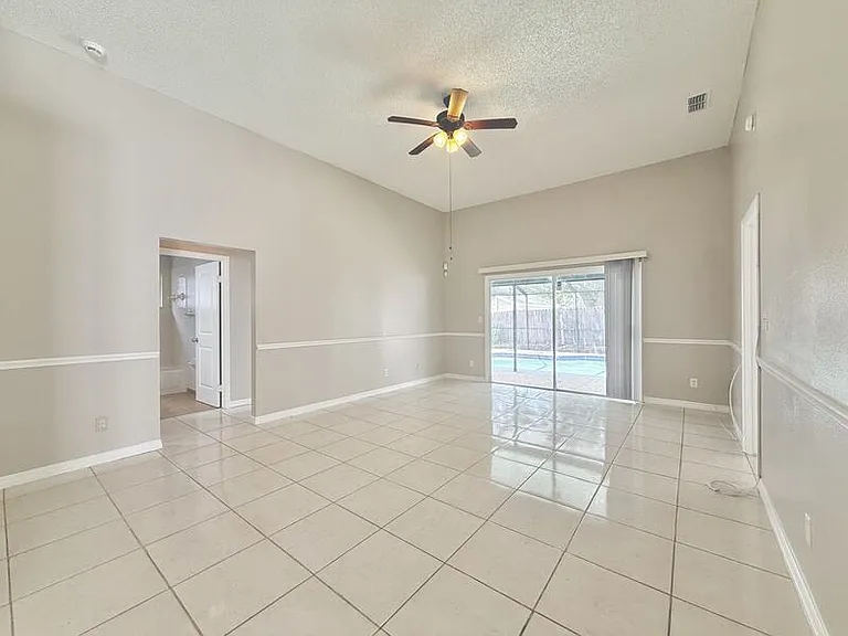 11316 Maybrook Ave — Photo 20