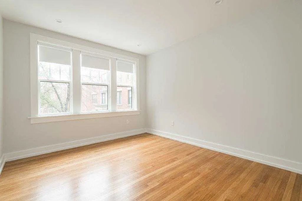 2 bed, $4,000 — Photo 2