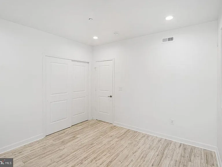 980 N Marshall St #4 — Photo 15