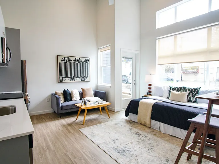 2320 N Vancouver Ave #105 — Photo 2