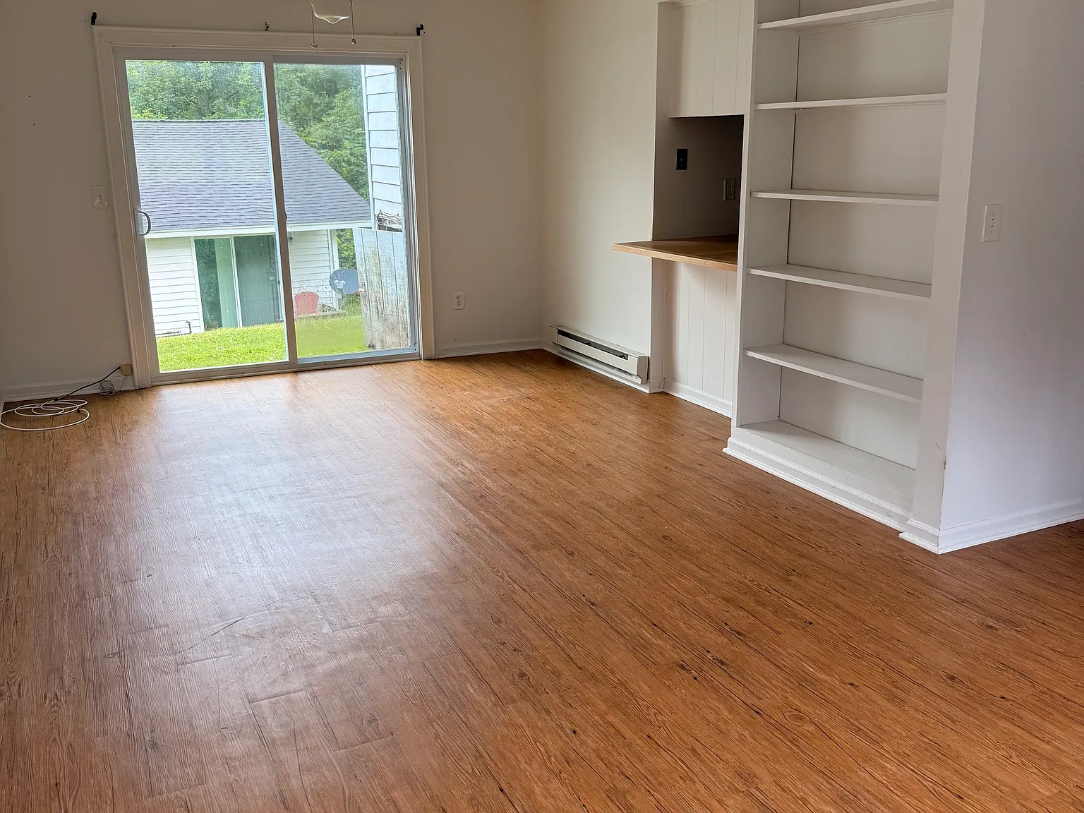 2 bed, 1.5 bath, 1020 sqft, $1,325 — Photo 1