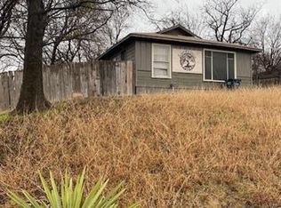 2451 Bomar Ave, Fort Worth, TX 76103