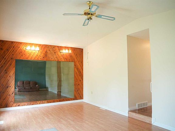 5th image of 4927 NW 51st St