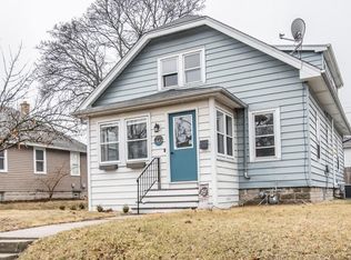 642 S 3rd Ave, West Bend, WI 53095