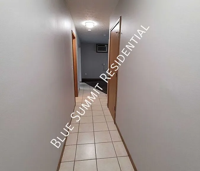 461 Spicer St #UP — Photo 8