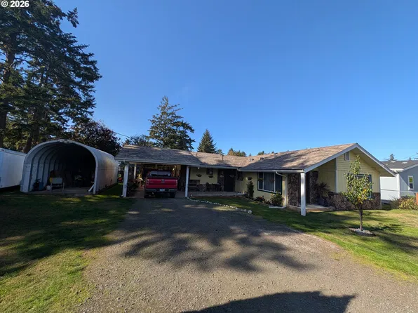 63556 Grand Rd, Coos Bay, OR 97420