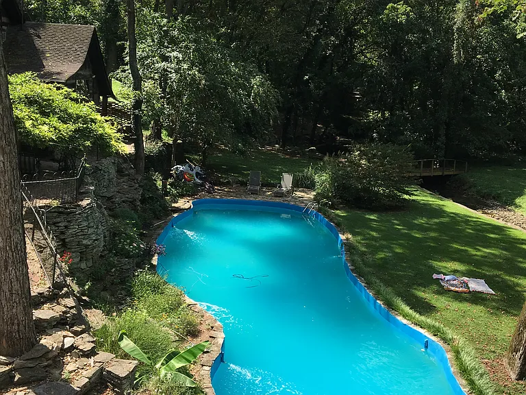 apt overlooks swimming room
