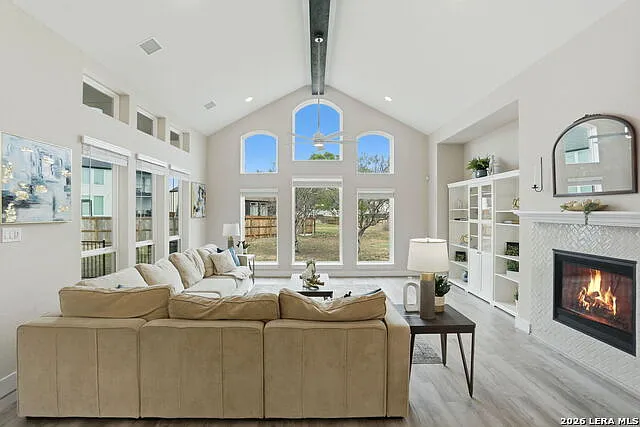 4 bed, 3.5 bath, 3331 sqft, $3,500 — Photo 4
