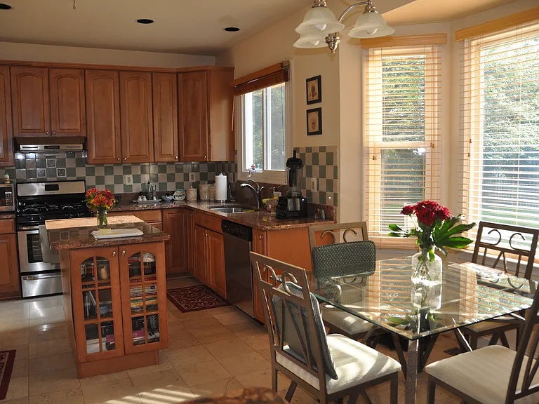 13567 Cobra Dr — Photo 2