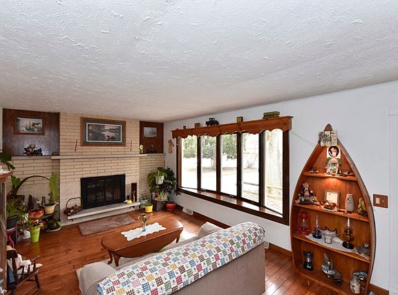 5th image of 9810 W Paxton Dr