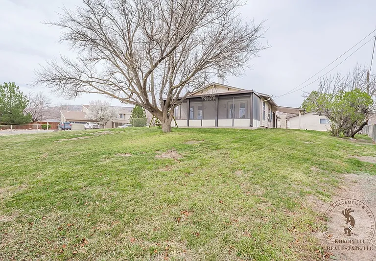 2110 Hodesha Way — Photo 9