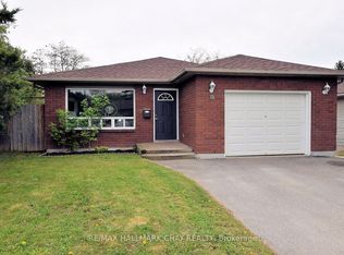 19 Broadfoot Rd, Barrie, ON L4N 5K6
