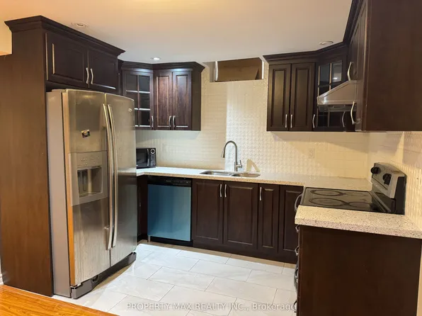 22 Batchford Cres, Markham, ON L6B 0C1
