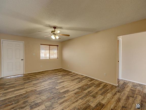 2nd image of 3824 S Hinckley Dr