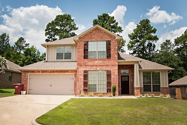 1st image of 123 Labrador Ln