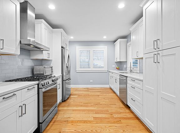 4th image of 1177 Ridge Rd