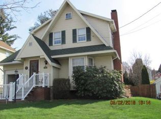 420 Riverside Dr, Johnson City, NY 13790