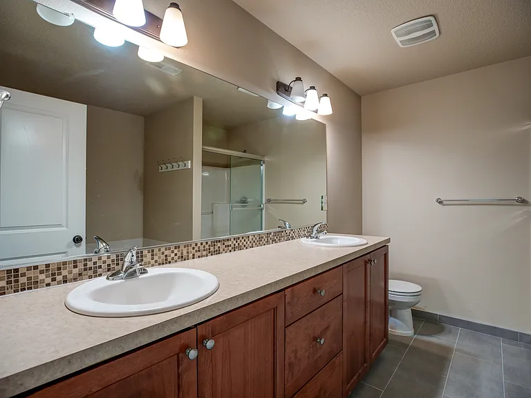 432 NE 136th Ave — Photo 26