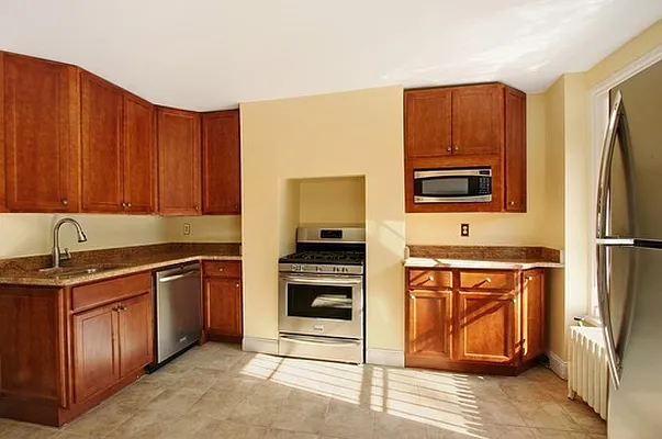 Rented by Book A Broker | media 14