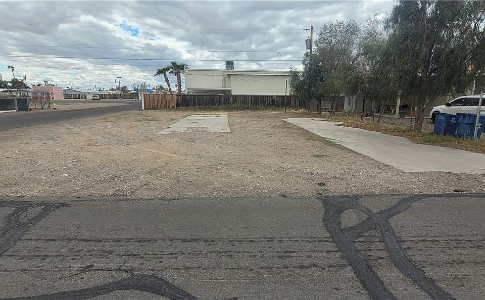 1st image of 568 Harbor Drive