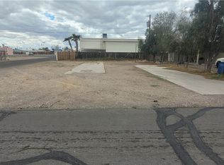 568 Harbor Dr, Bullhead City, AZ 86442