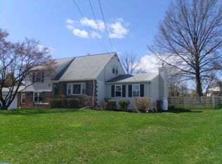77 Hawthorne Ave, Gilbertsville, PA 19525