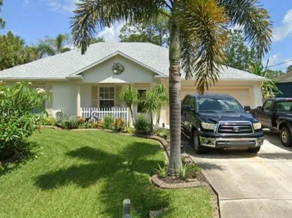 583 SE Jewell Street, Palm Bay, FL 32909