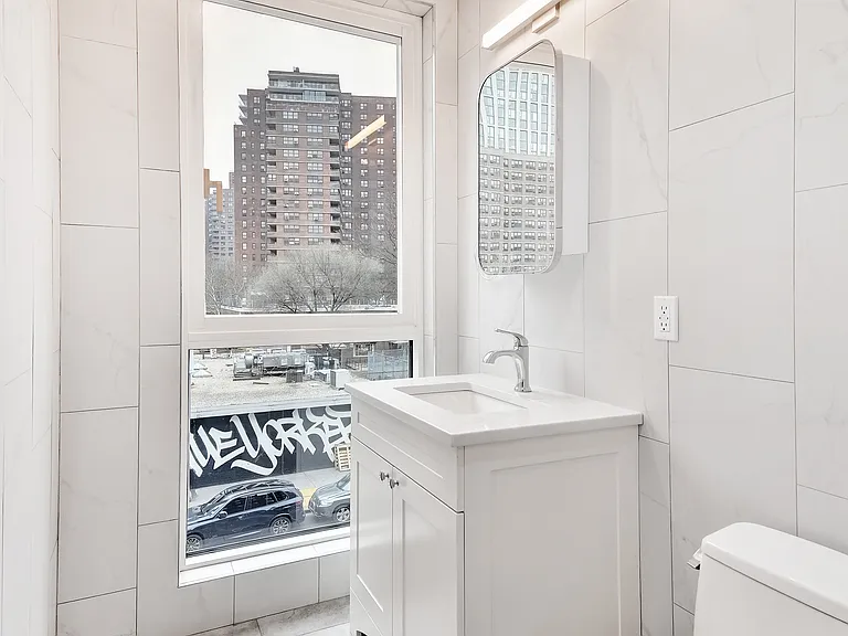 355 Grand St #3 — Photo 8