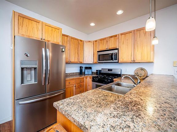 4th image of 1711 N Taylor Circle