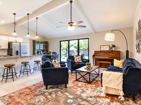 2013 Plymouth Rock Dr, Richardson, TX 75081