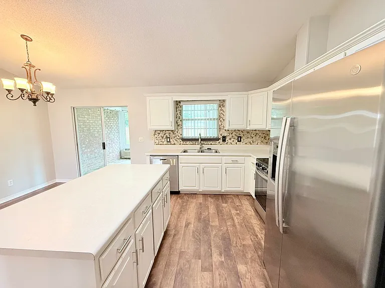 6183 Ashton Woods Cir — Photo 4