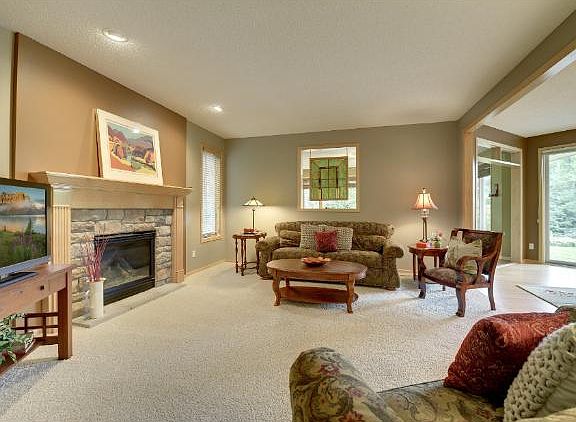 4th image of 3868 Kentwood Ln