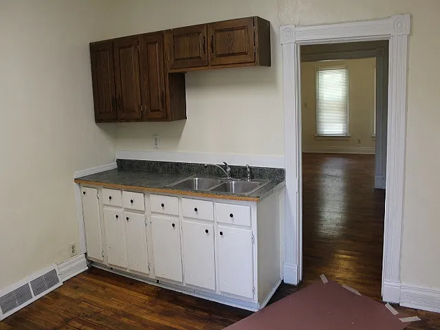 2 bed, 800 sqft, $750 — Photo 2