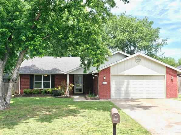 4456 W Chaparral Ln, Fayetteville, AR 72704