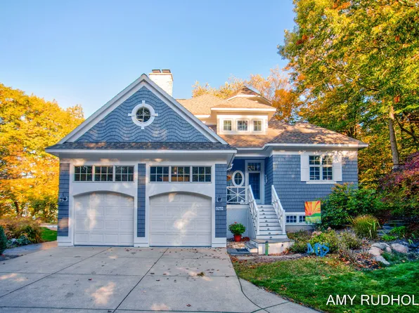 1749 Sunset Point Dr, Muskegon, MI 49441