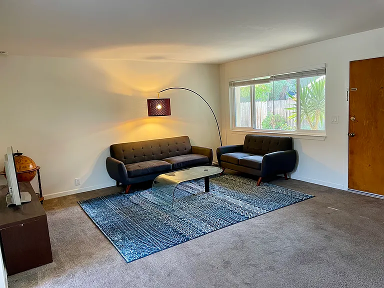 548 Vera Ave #1 — Photo 3