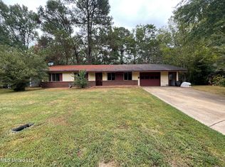 334 Sun Dr, Jackson, MS 39211