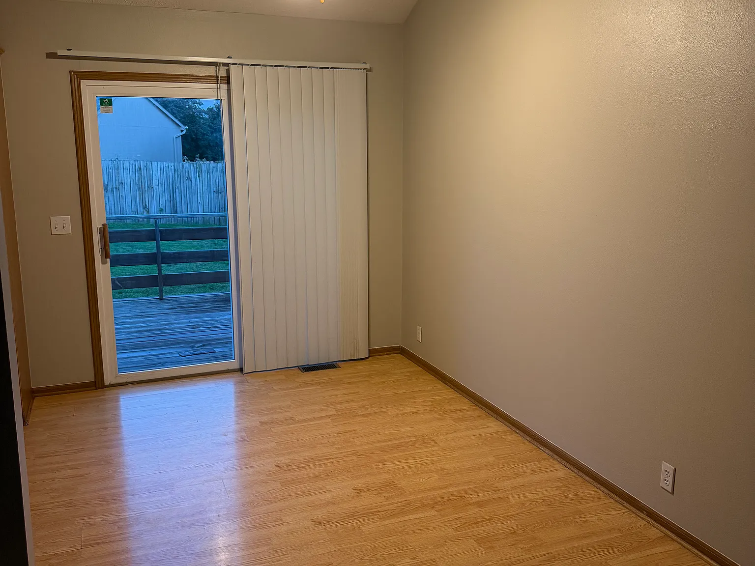 3 bed, 1367 sqft, $2,000 — Photo 3
