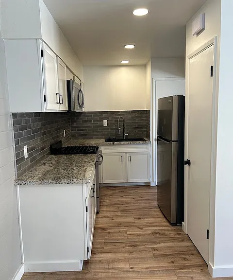 338 Country Club Cir #4 — Photo 10
