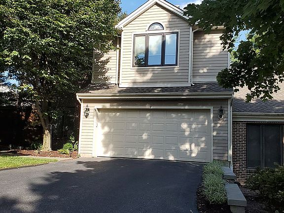 2nd image of 9 Waterford Dr