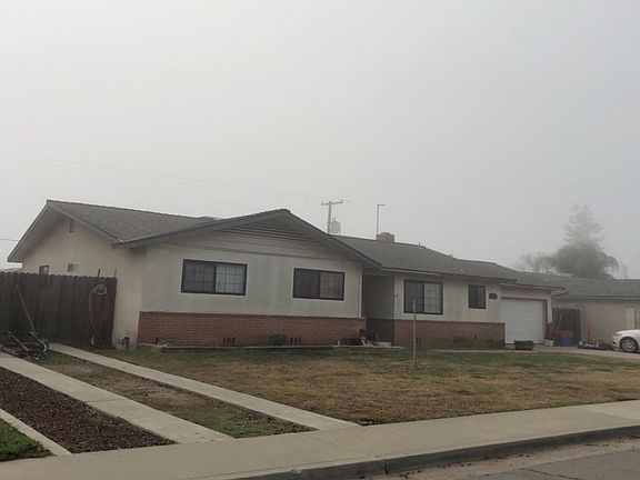 5th image of 255 E Deodar Ln